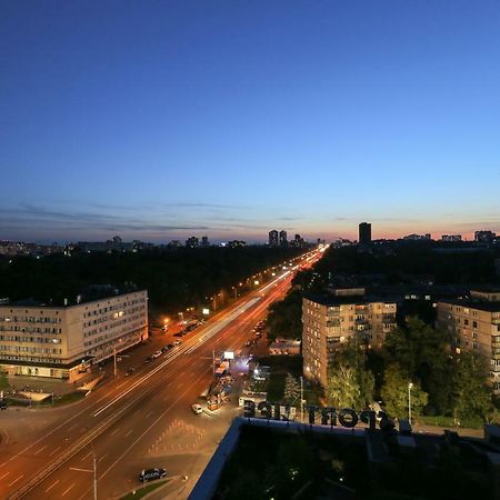 Black&White Apartment In Smart Plaza Kiev Luaran gambar